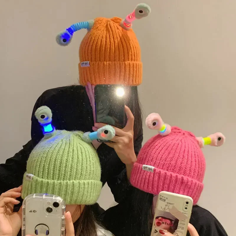 Cute cartoon quirky glowing tentacle knitted hat parent child model warm wool hat glowing beanie monster hat with eyes 241211