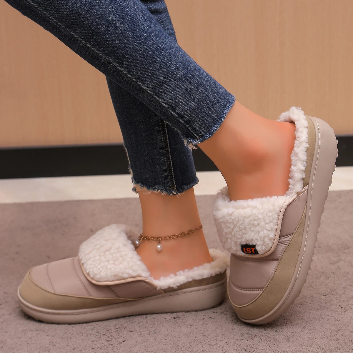Thick fleece flip tongue n dopamine color sports slippers for men and women the same 241214