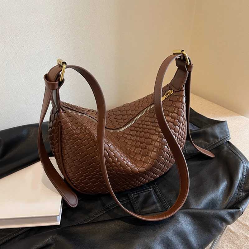 PU Leather Shoder Bag for Wen Fi Woven Tote Handbags Purse Trendy Hobo Crescent Bag Fem Cmuter Shopper Bag Z250208