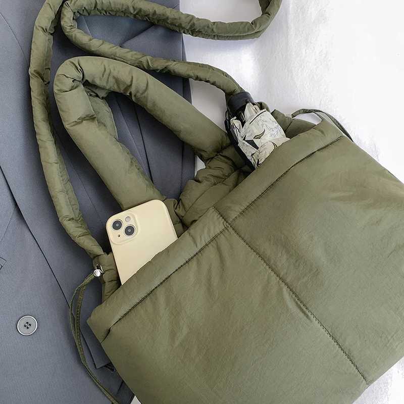2024 Puffer Tote Bag Casual Tote Handbag Large Capacity Soft Commuting Bag Adjustable Strap Padded Shoulder Purse Chic Hobo Bag Y250730