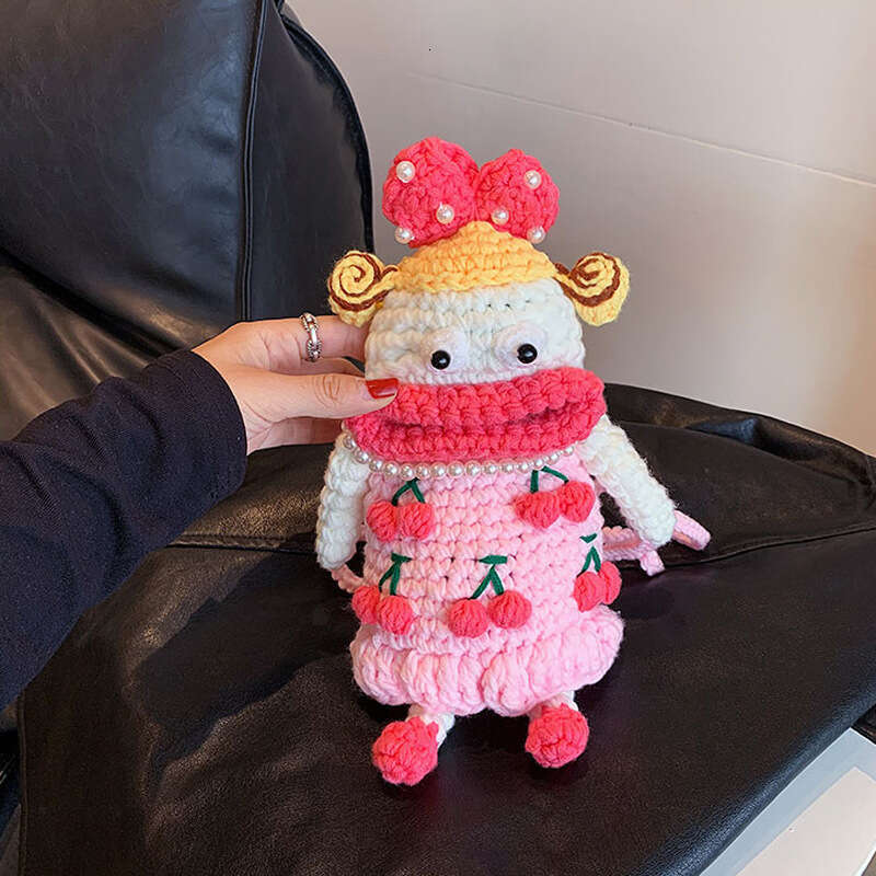 Internet crochet women's finished product internet celebrity knitted sausage big mouth girl single shoulder crossbody phone bag, 2024 new style, 