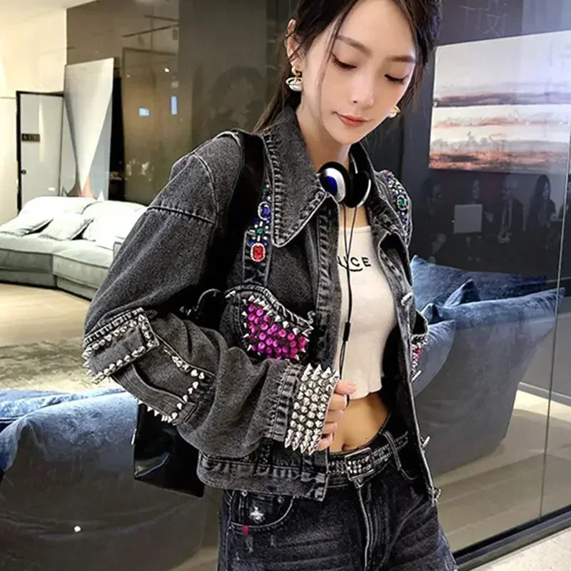 Short crop gray inlaid with stones spring autumn rhinestone bicycle womens jeans jacket small womens denim jacket diamond trading 241209
