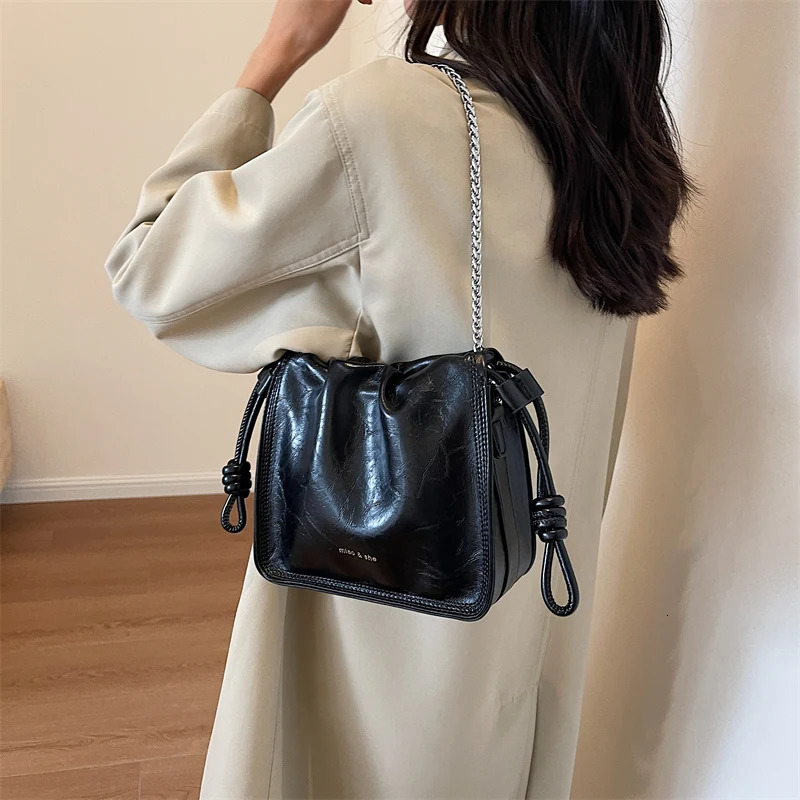 LEFTSIDE Womens Small Retro Shoulder Bag Y2K Chain PU Leather Korean Womens Cross body Bag Handbag 241213