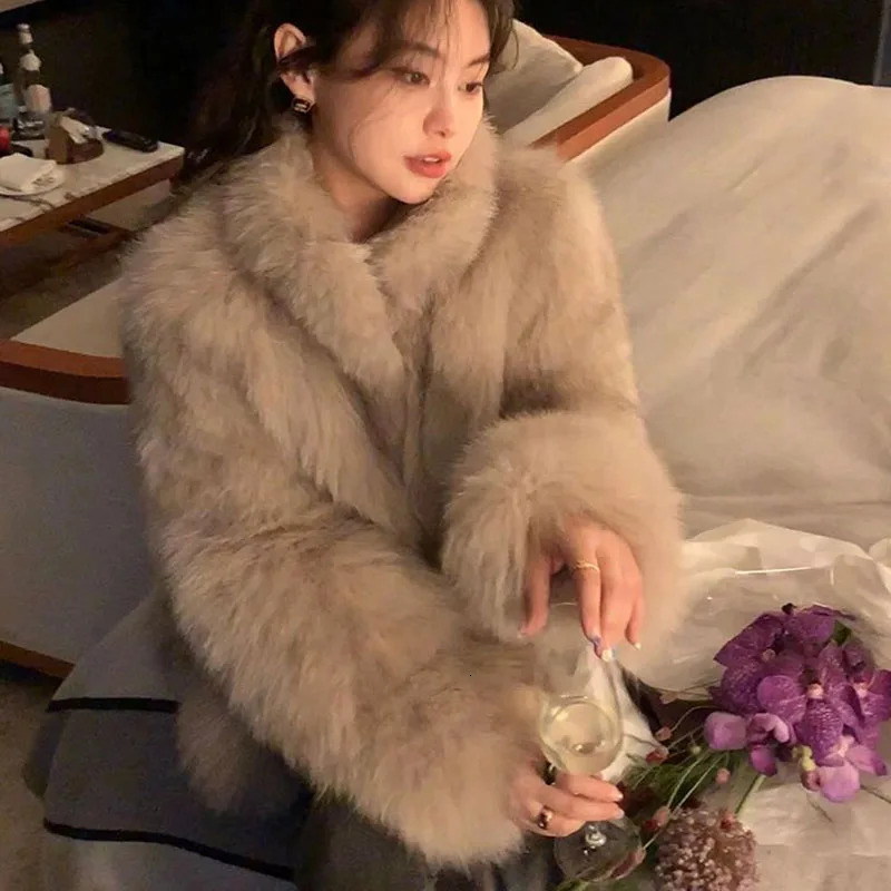 Biyaby Winter Fashion Faux Raccoon Fur Coats Woman High Quali Korean Half Collar Long Sleeve Fluffy Crop Top Women 241211