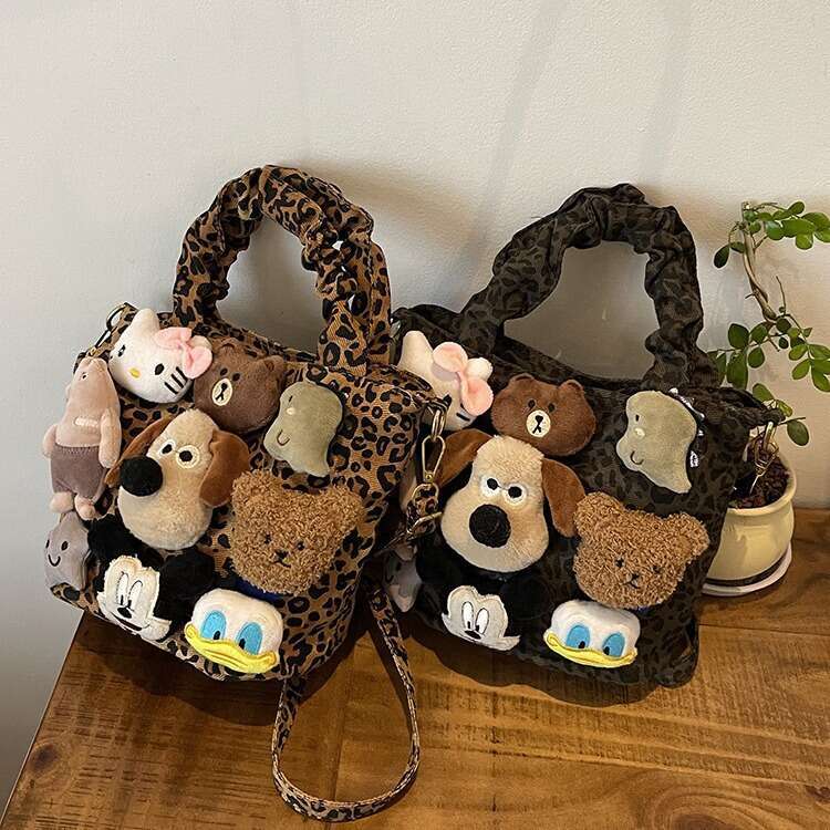 Korean version of niche cute handbag for women 2 fashionable cartoon commuting crossbody style personalized shoulder bag 2024 temperament versatile ne