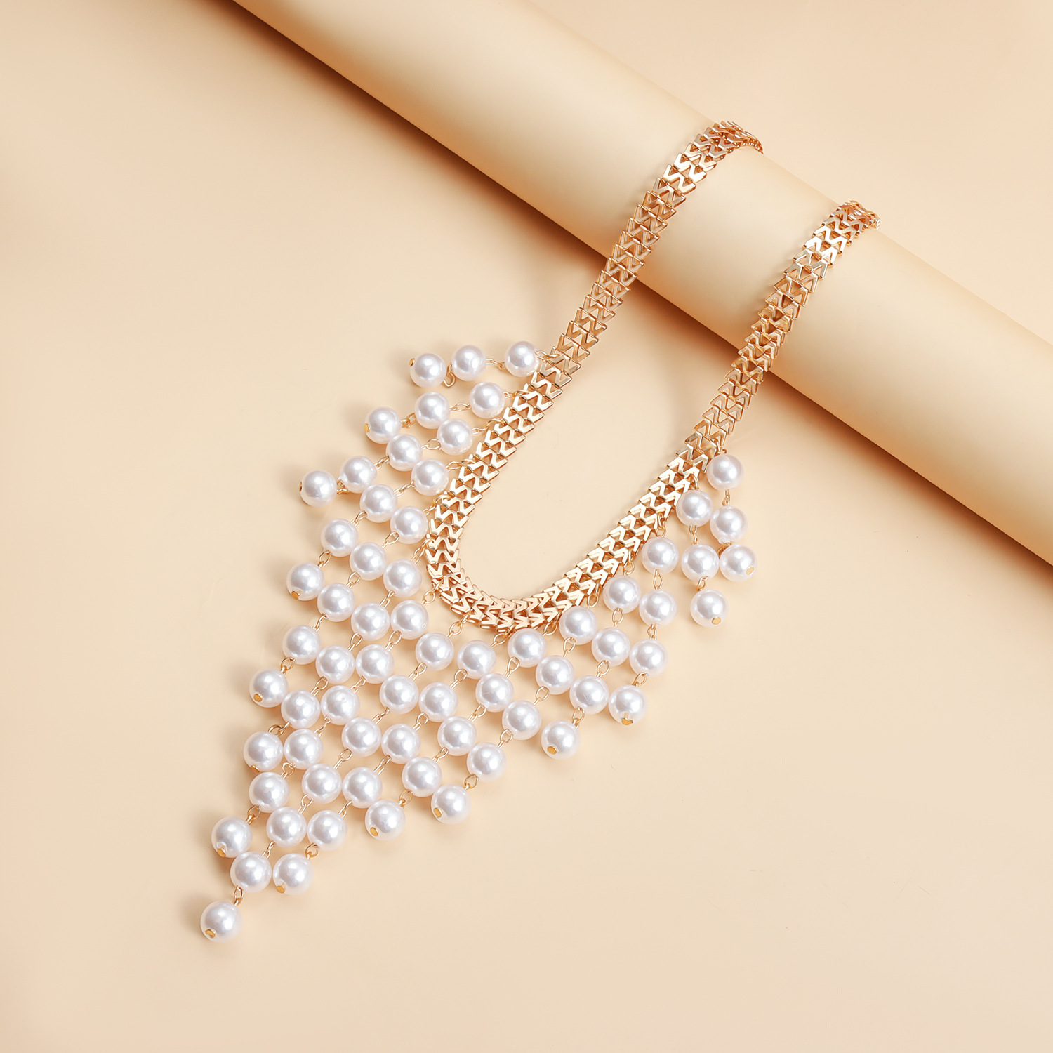 Elegant Multi-Layer Pearl Fringe Necklace for Trendy European Accessories 2025 New In Pearl Pendant Choker Jewelry Y2K Women Party Birthday Gifts Vale