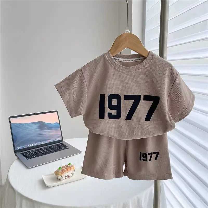 Clothing Sets 1 2 3 4Age Short Sleeve Outfits Kids Summer Fashion TShirt Shorts Suits Kids Solid Color Loose Casual Costume Baby 2 Piece Sets H241214