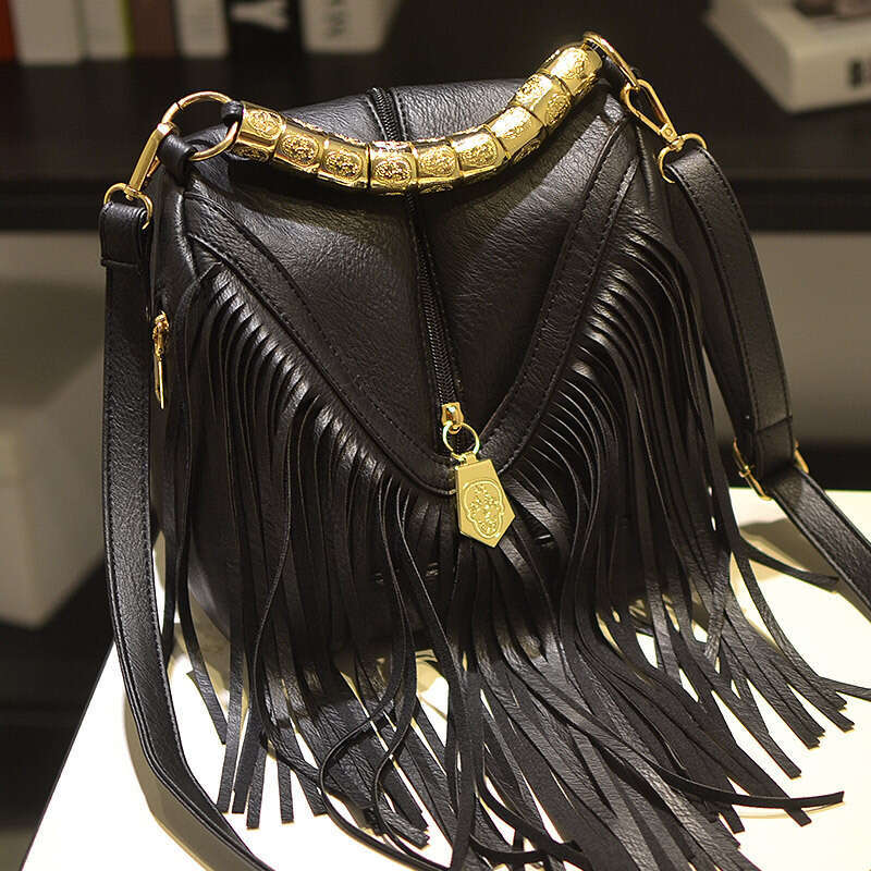 Music Festival Water Bucket Large Tassel Handbag Single Shoulder Crossbody Women's Bag Big Guangzhou