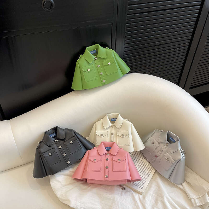 Niche Personality Chain Shoulder Internet Celebrity Ins Creative Crossbody Bag 2024 New Style Unique Elegant Clothing