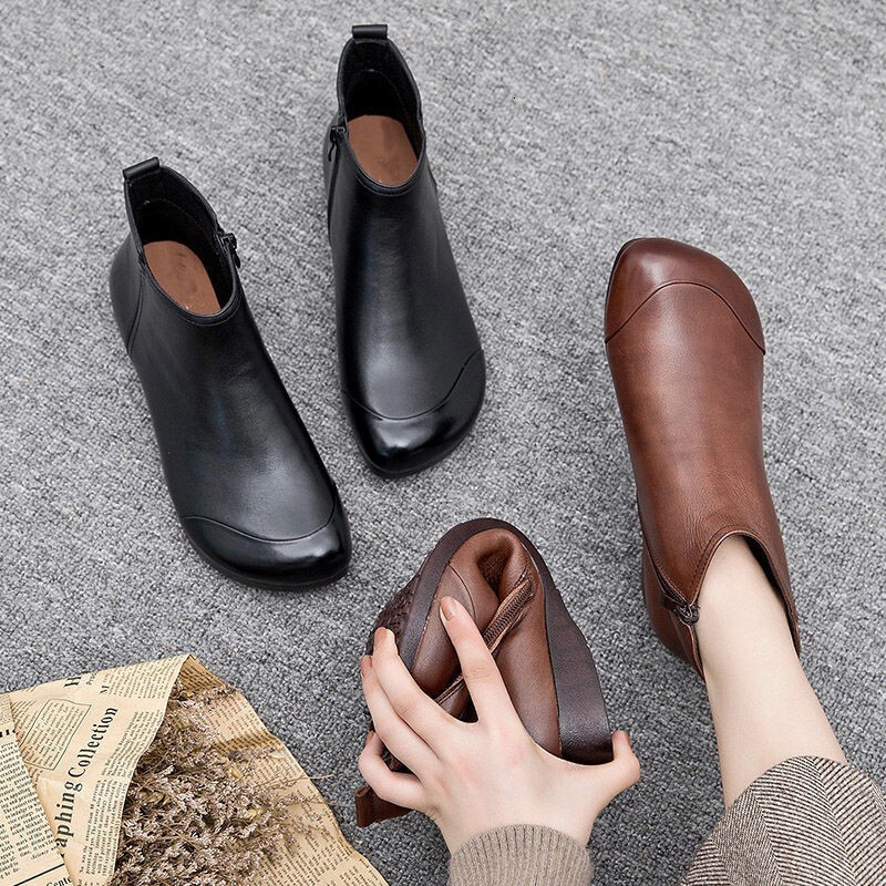 Foreign trade plus size soft leather Martin autumn and winter retro round toe flat bottomed soft bottom side zipper casual single with plush cotton