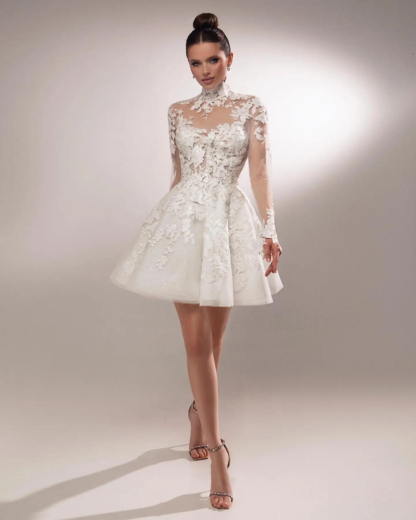 2025 Popular A Line Short Wedding Dresses High Neck Full Sleeves Lace Applique Bridal Bride Gowns for Women Vestido De Novia Robe Mariage