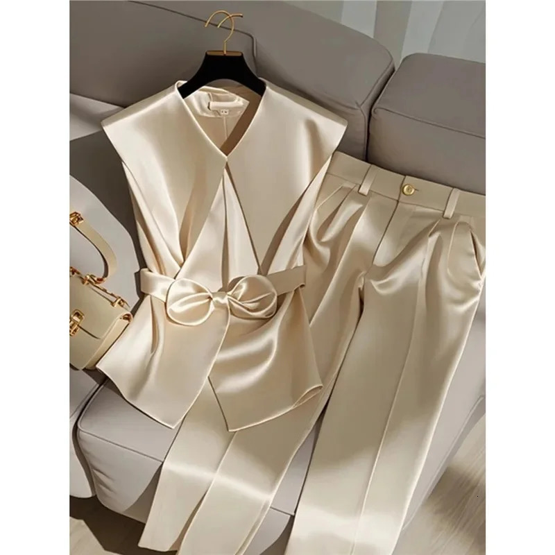 Bowknot Champagne Color Suit Womens Spring Summer Fashion perfume Style Sleeveless Tie Top Pants Professional 241212