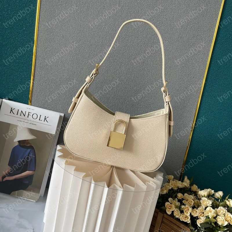 Bassa Designer Donna Donne Lusso Persone Delle Stabile Delle Donne Donne Stalla…