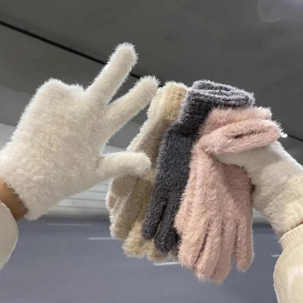Fashionable winter mink velvet five finger gloves plush warm and cold resistant outdoor bicycle solid color Wistiti 241212
