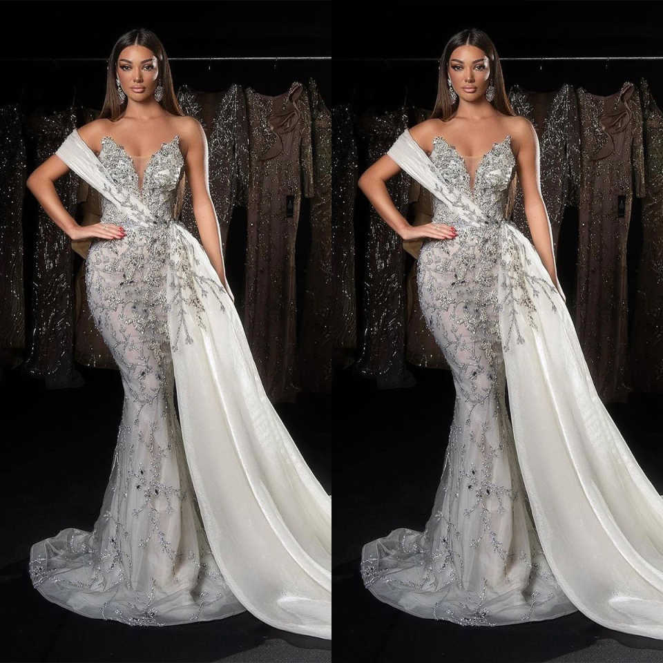 Mermaid Wedding Dresses For Women One Shoulder Sleevess Gown Appliques Sequins Sweep Train Customized Dress Party