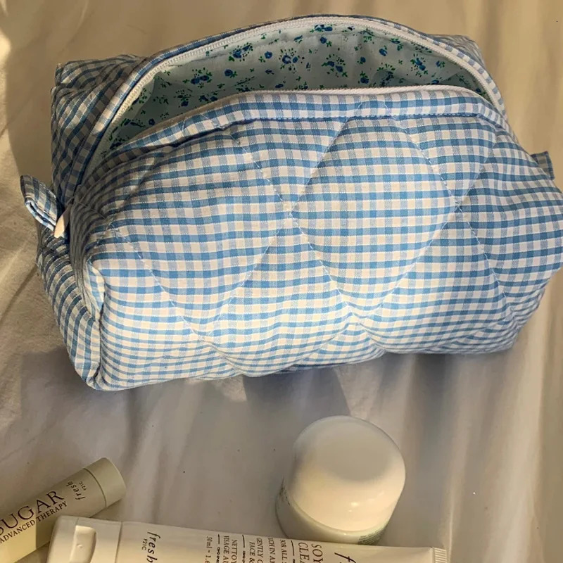 Floral Makeup Bag Large Capacity Portable Cosmetic Storage Bag Cotton Quilted Wash Bag Skincare Pouch Fashion Checkered 241212
