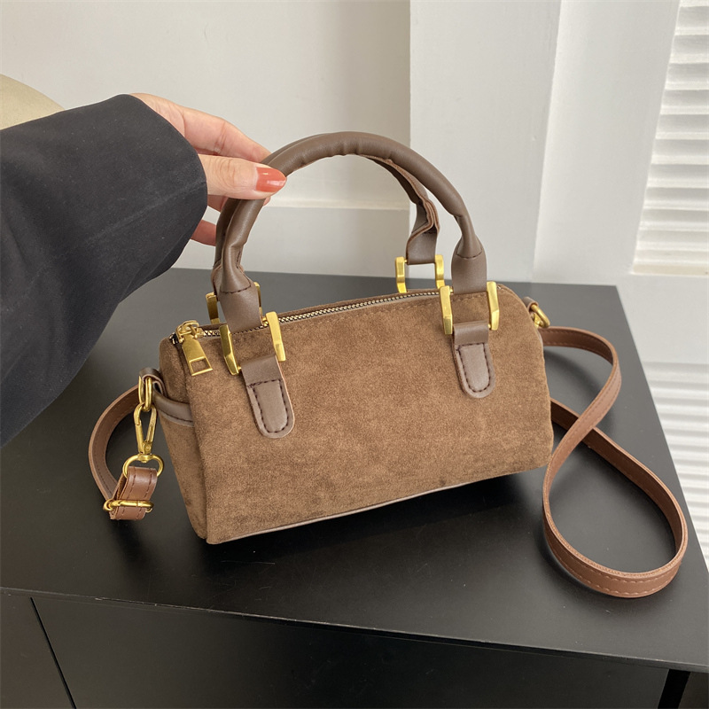 2025 Trainers Free … - image