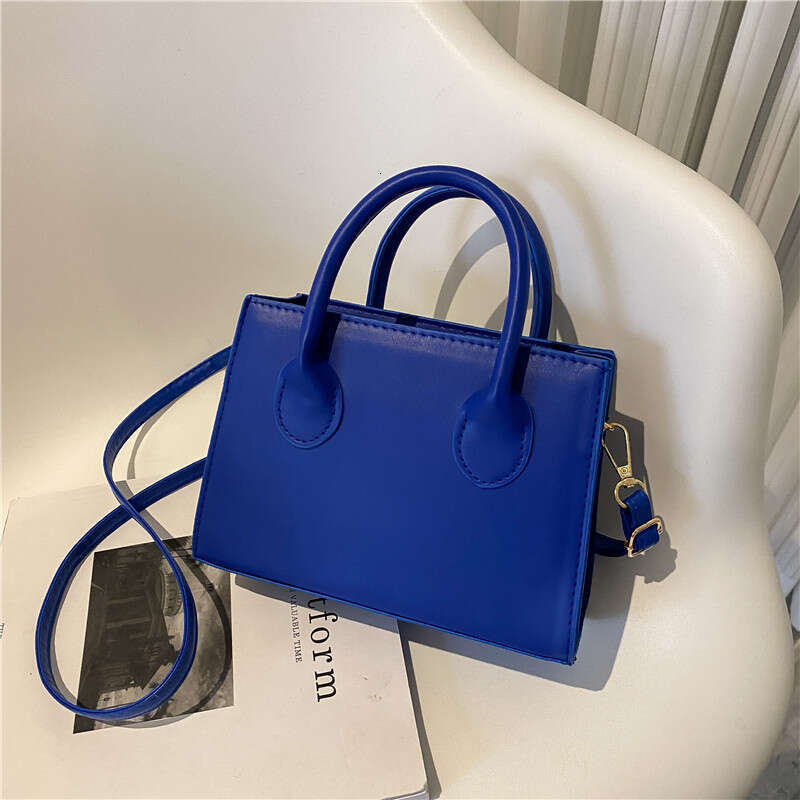 Spring New Crossbody Retro Leisure Handheld Small Square For Women Simple Fashion Western Style Shoulder Bag