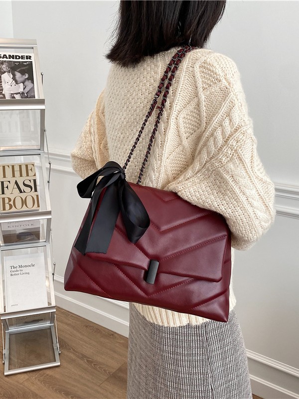 designer Women Shoulder Tote Large-capacity New Fashion Trendy Fashionable Chain Bag Triple Black White Red Free shipping