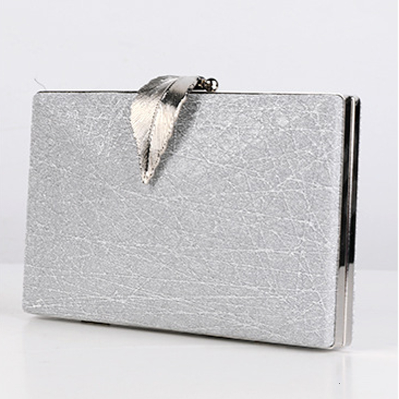 New Women s High Quality Designer Wedding Wallet and Handbag Leaf Shaped Hassp Mobile Horizontal Bag New Collection bag