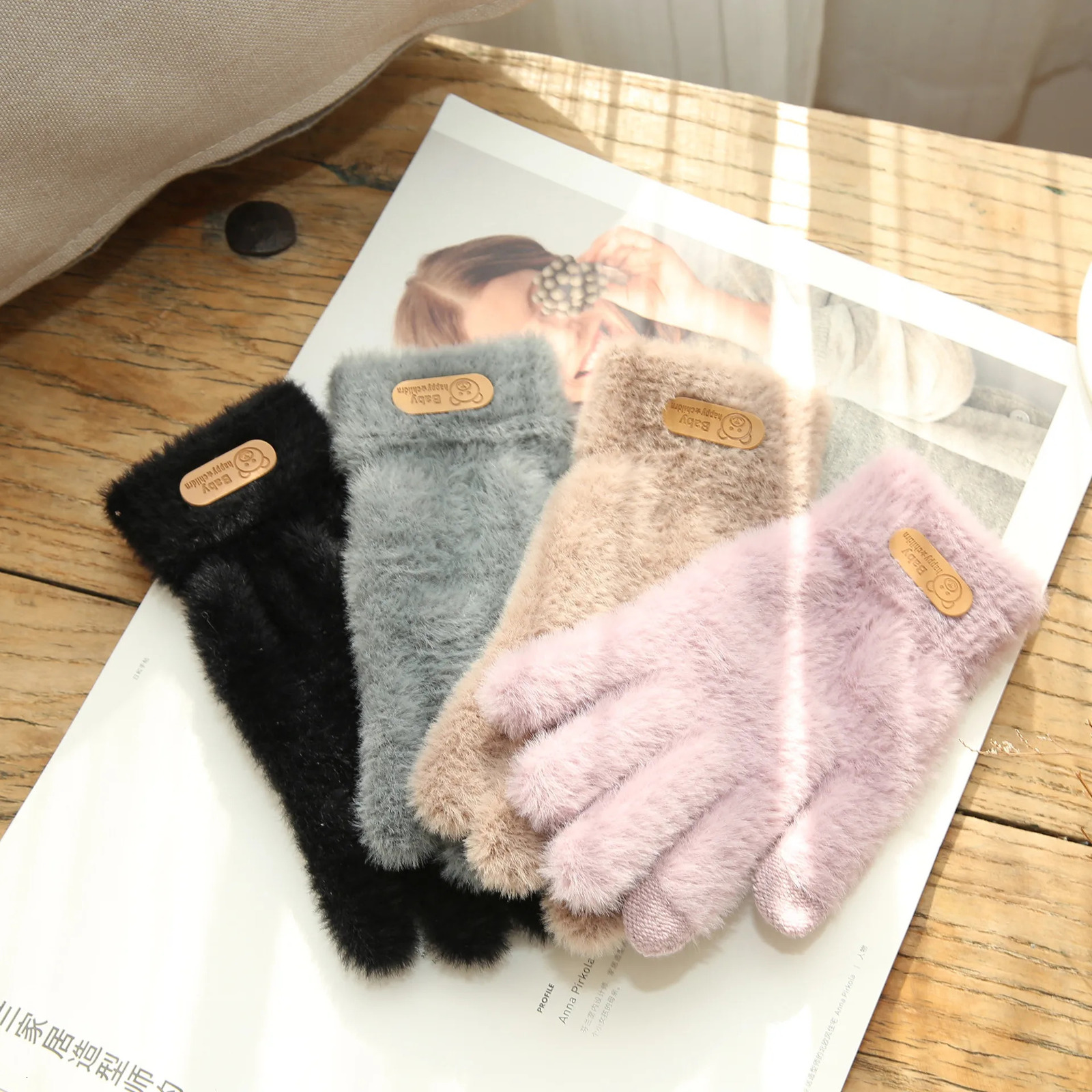 Knitted gloves for winter warmth thick screen fur mobile phones tablets computer pads cashmere and wool 241212