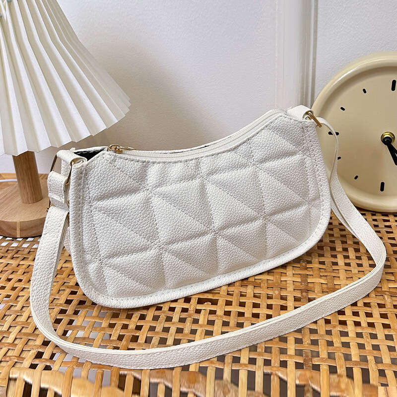 Summer New Casual Handbag Niche Design Fashion Trend Armpit Retro Simple Shoulder Bag