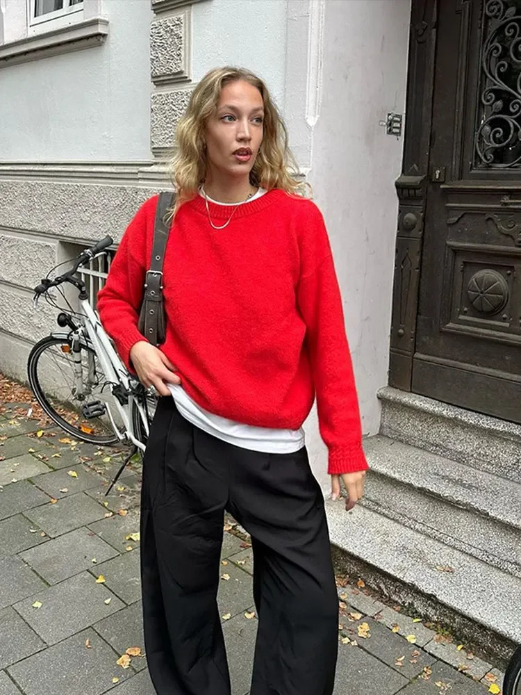 Fashionable red Oneck floral womens sweater elegant long sleeved casual loose knit top 2024 autumn fashion jumper 241211