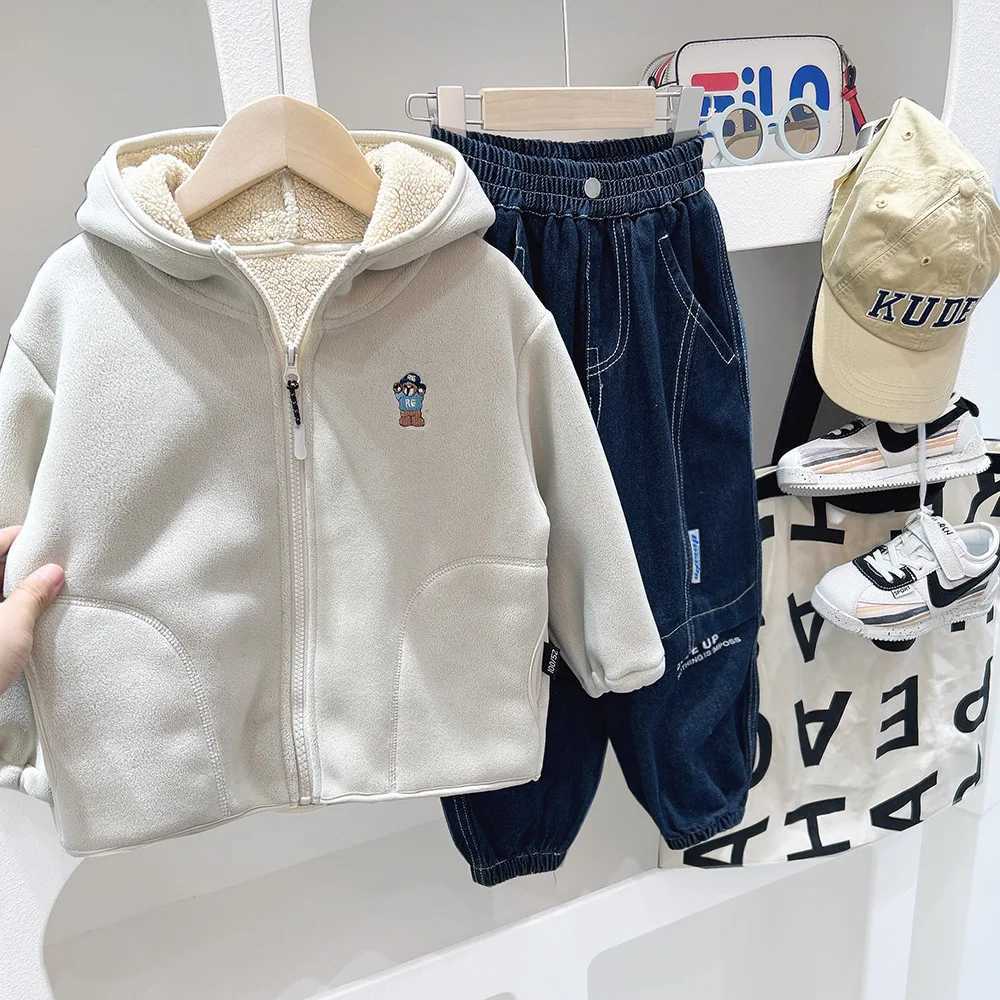 Autumn Winter 2024 Childrens Boys Outerwear Zipper Hooded Thick Lamb Fleece Kids Boys Jacket Velvet Warm 3-10 Years Boys CoatXJ241214
