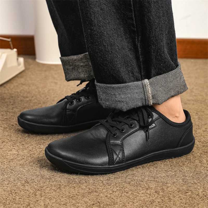 Men Wide Toe Barefoot Shoes Suitable for Both Men Women Big Size Casual Leather Sneakers Running Shoes Simple Classic Flat ShoesC241216