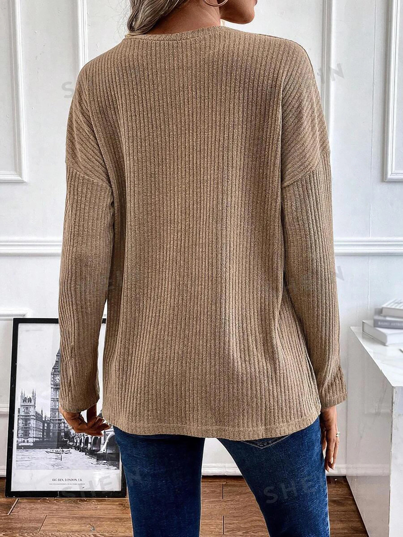 Spring and automatic buttons ribbon knit top casual sweater fully matched solid color long sleeved Vneck 241211