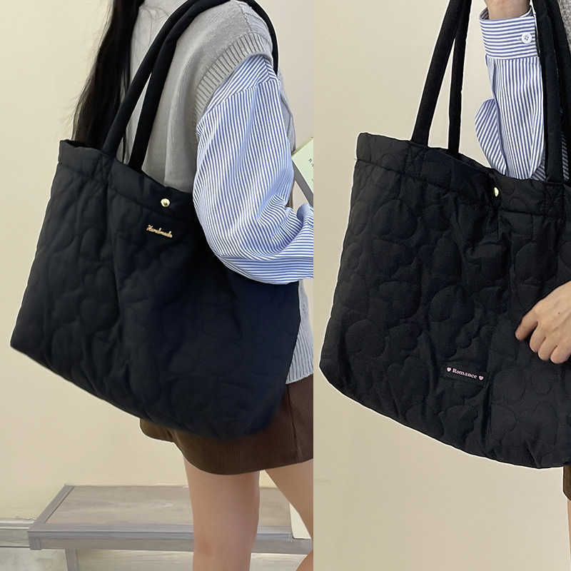 New Product Down Bag Love Large Capacity Tote Bag Womens Commuting Niche Shoulder Bag Leisure Versatile Women