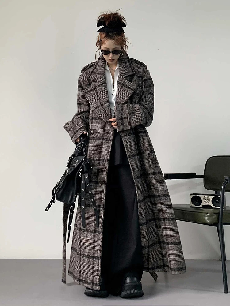 Yermora brown striped plain thick wool coat womens lapel long sleeved retro jacket fashion trend autumn 2024 item 241209
