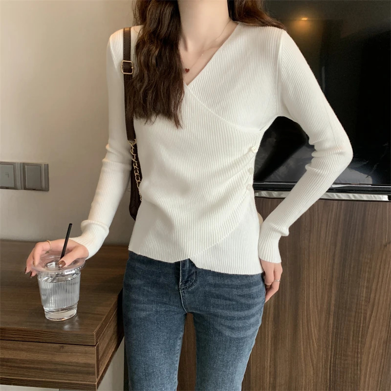 Womens Surplice sweatshirt drawstring knit Vneck long sleeved button side solid color skydiving basic set for girls in autumn and winter 241211