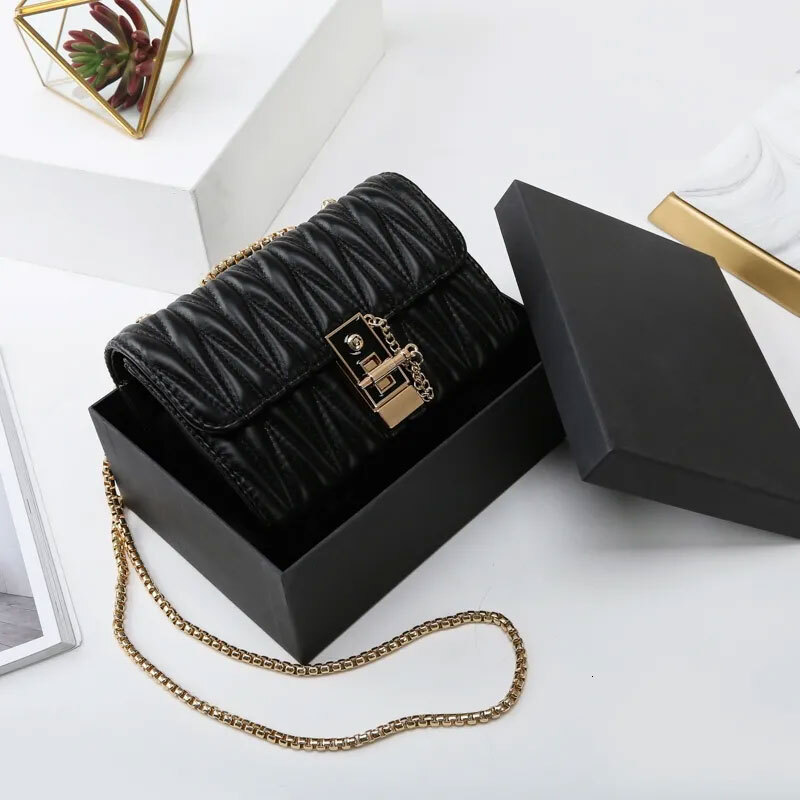New Women s Handbag Chain Evening Dress Small Wallet Women s Diagonal Shopping Shoulder Bag Leather Geometric Designer Shoulder Bag bag