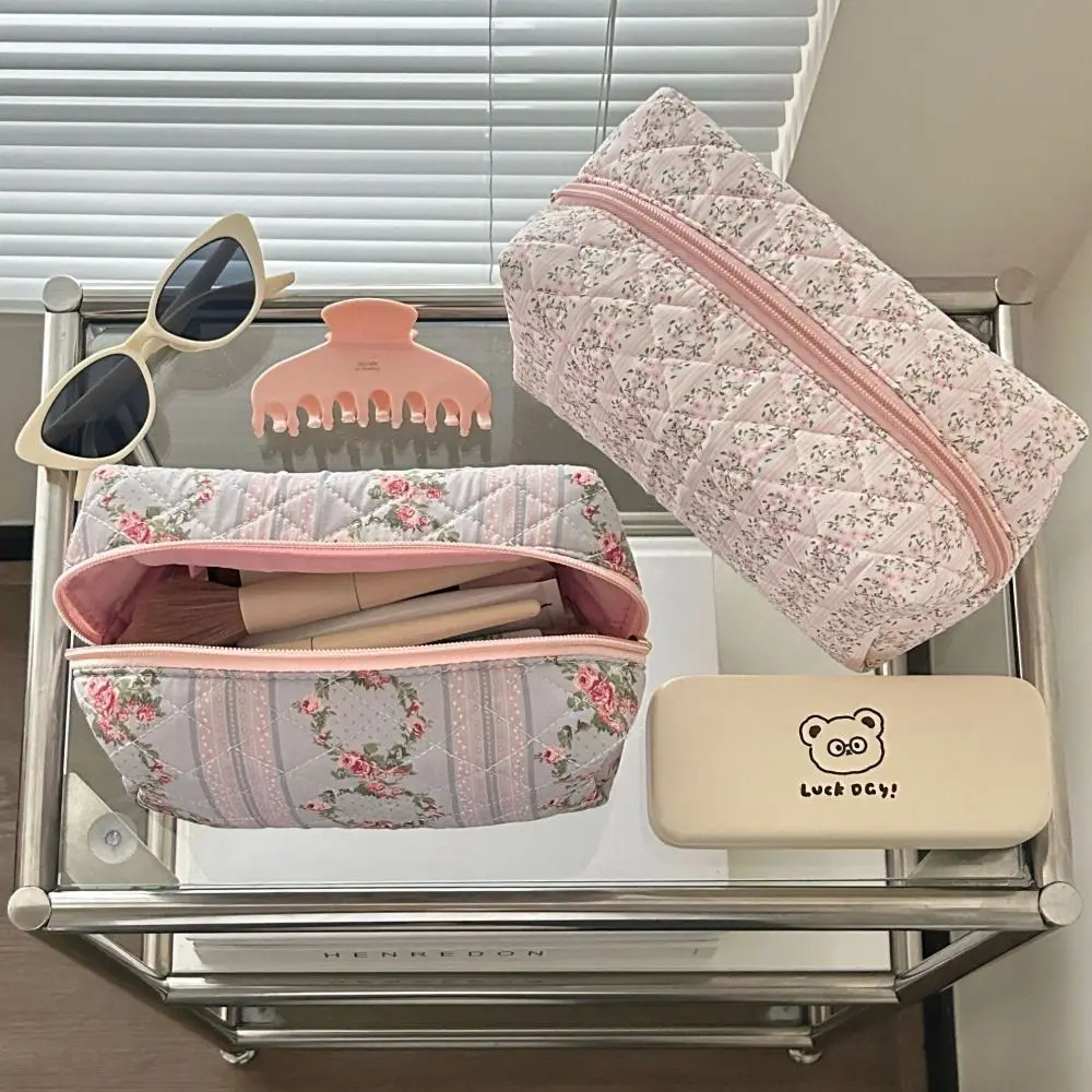 Large capacity floral makeup bag multifunctional floral printing storage organizer professional fluffy makeup bag 241212