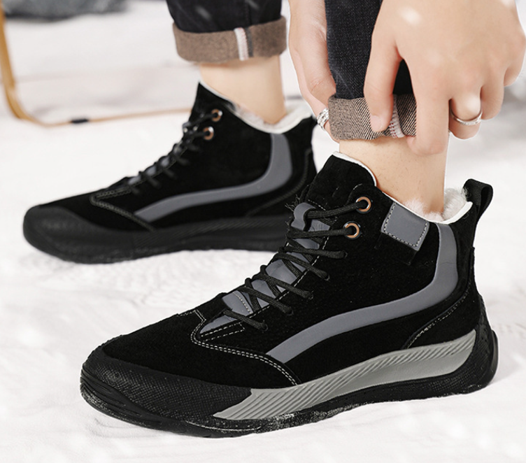 Men Sports Fashion High-top Plush Anti-slip Cotton Snow Boots Stylish Designer Training Shoes Triple hot Black Khaki Free shipping