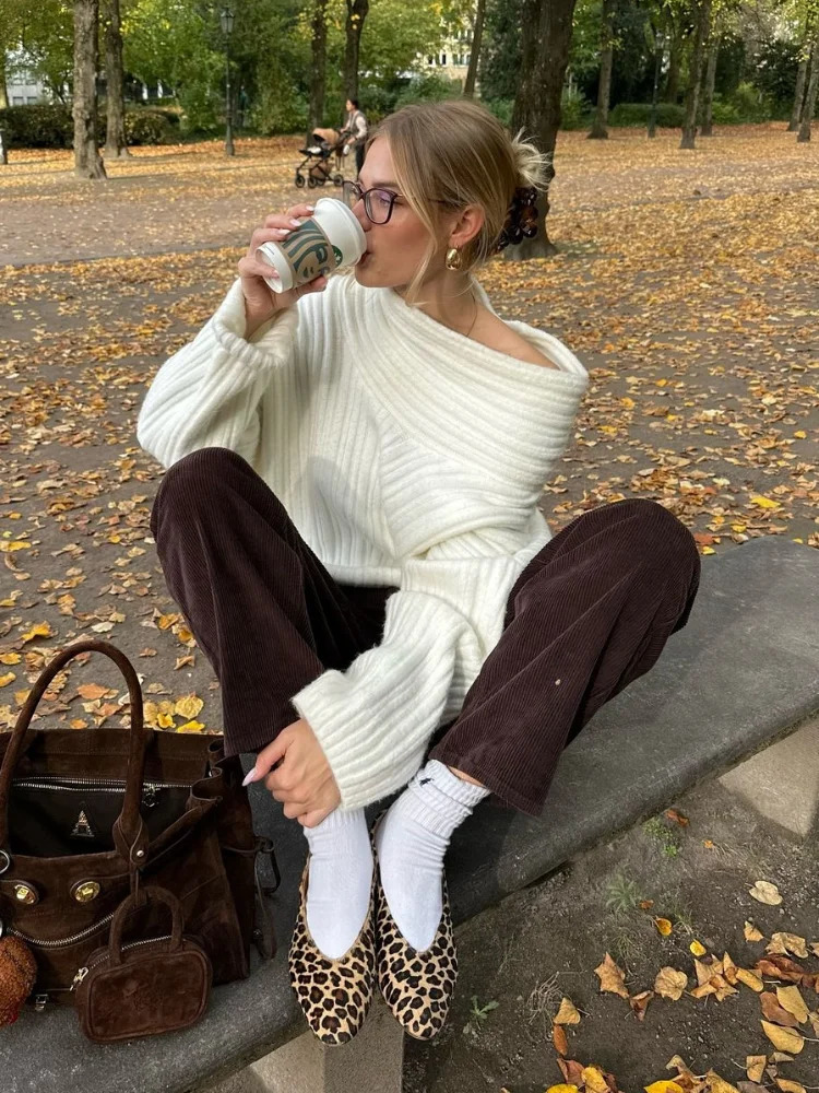 Womens sexy solid single neck ribbed sweater fashionable off shoulder long sleeved knitted pullout 2024 autumn womens fashion street 241211