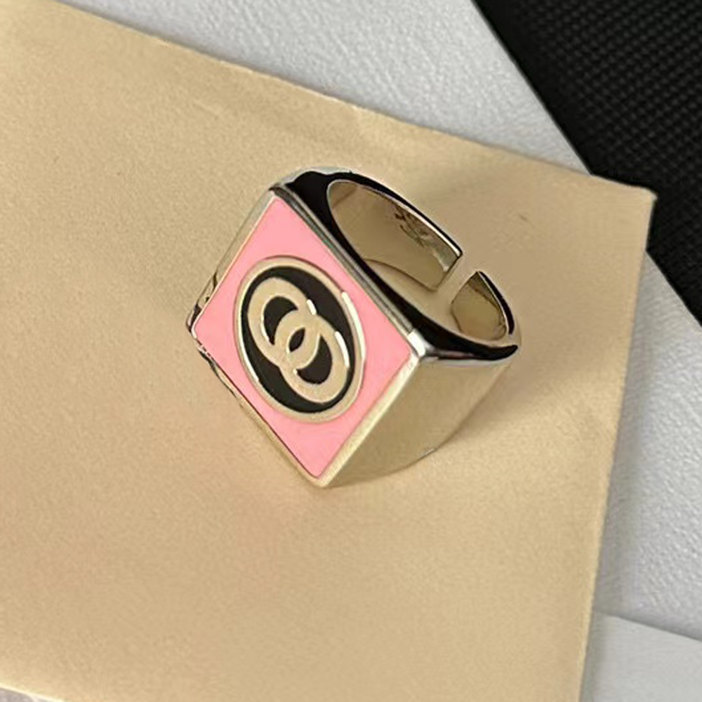 Pearl Ring Gold Plated Brass Copper Open Band Rings Fashion High quality Bowknot Letter Rhinestone Ring for Womens Wedding Designer Jewelry Gifts Adjustable