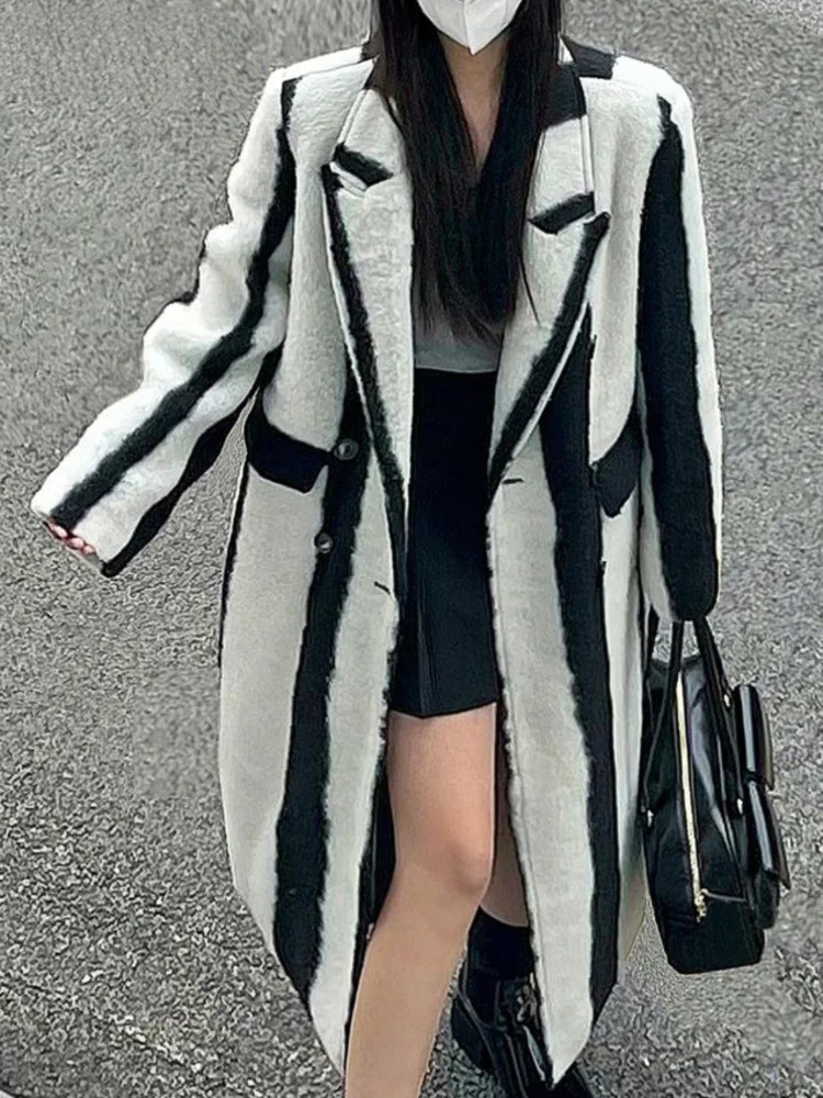 Vintage Black White Color Block Striped Thick Warm Woolen Coat Spring Summer Streetwear Y2k Women Outerwear Tide 10Ab4686