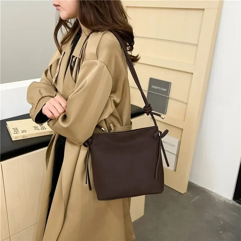 New leather bucket youth shoulder new lightweight women s large capacity handbag designer shoulder bag trendy handbag bag