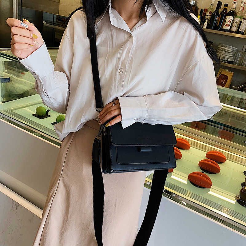 Bag Women Trendy Korean Handheld Small Square Bag Women Fashion Versatile Single Shoulder Crossbody Bag Trendy 241215