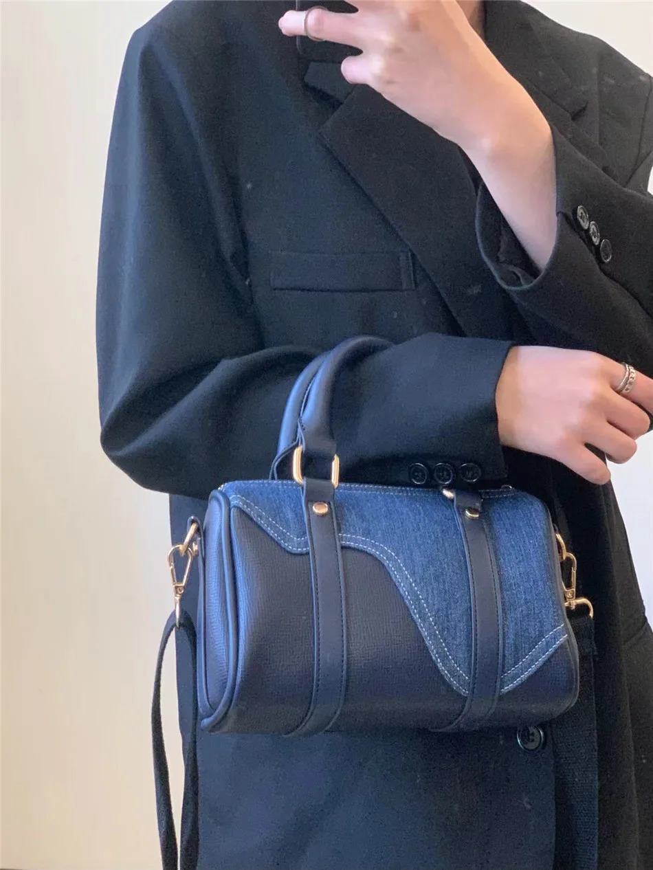 Vintage patchwork Cowboy Women handbag and purses small barrel shaped Boston Casual Messenger Bags for female Shoulder Bag blue 241212