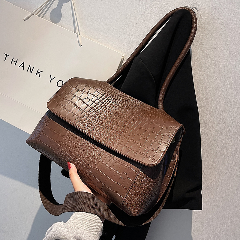 Women Shoulder Large Capacity High-end Western-style Armpit Crossbody Tote Bag Commuter Triple Black Brown Coffee Free Shipping New Free Delivery Desi