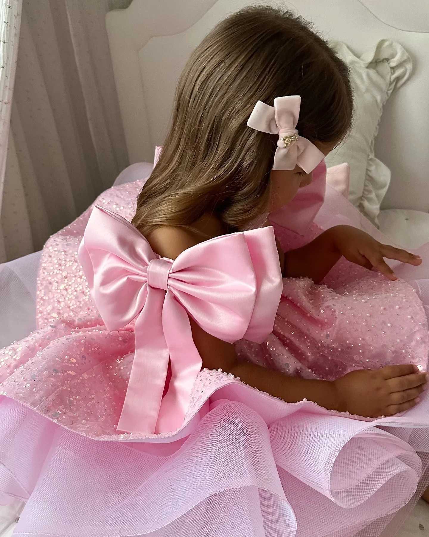 Girl's Dresses Customized Lovely Pink Flower Girl Dress for Wedding Sequins Beading with Bow Kids Birthday Party First Communion Ball Gowns Q2504