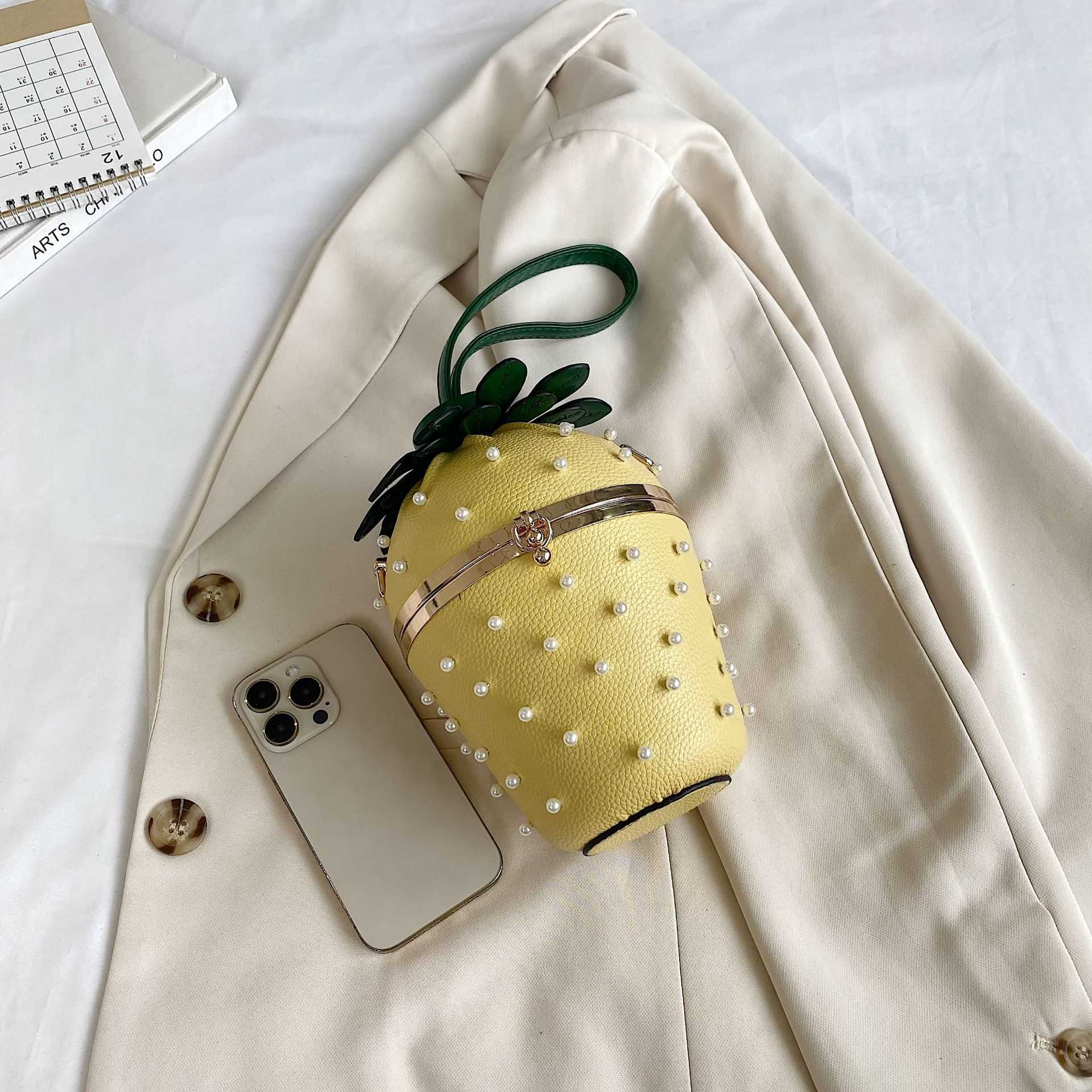 Bags Personalized Rivet Strawberry Small Bag Collection Forest Sweet Girl Single Shoulder Chain Handheld Small Round Bag 241215