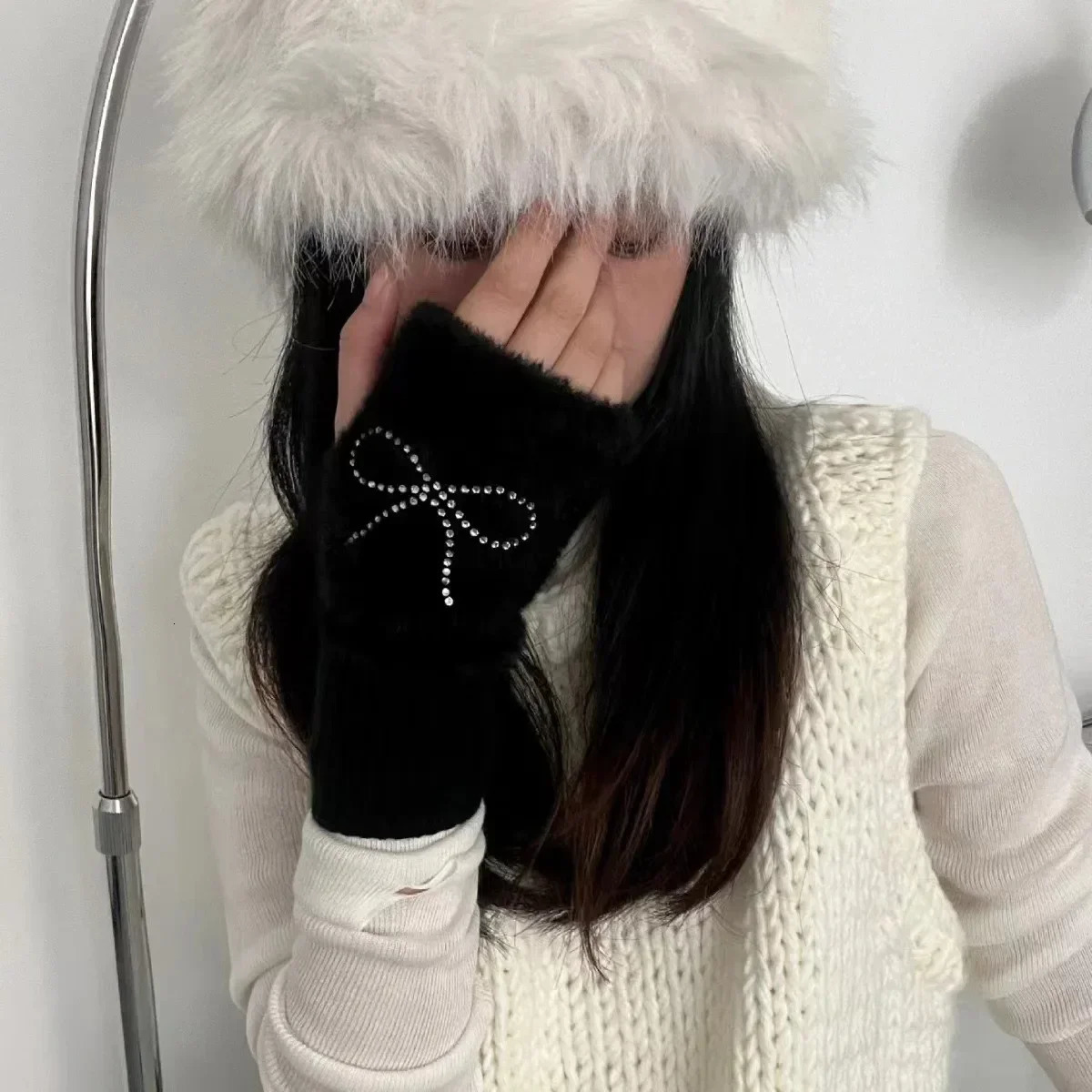 South Korean Bow Knitted Fur Gloves Sweet Y2K Winter Thick Cute Half Finger Lolita JK Accessories 241212