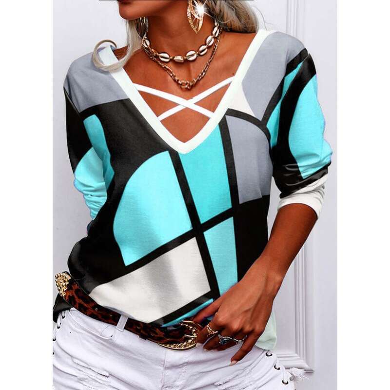 autumn European and American long sleeved loose V-neck cross geometric printed T-shirt women's 2024 new casual versatile fashion clothing