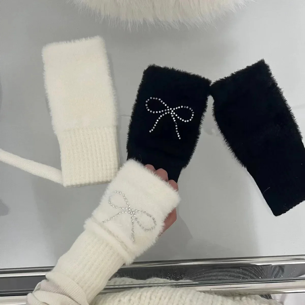 South Korean Bow Knitted Fur Gloves Sweet Y2K Winter Thick Cute Half Finger Lolita JK Accessories 241212