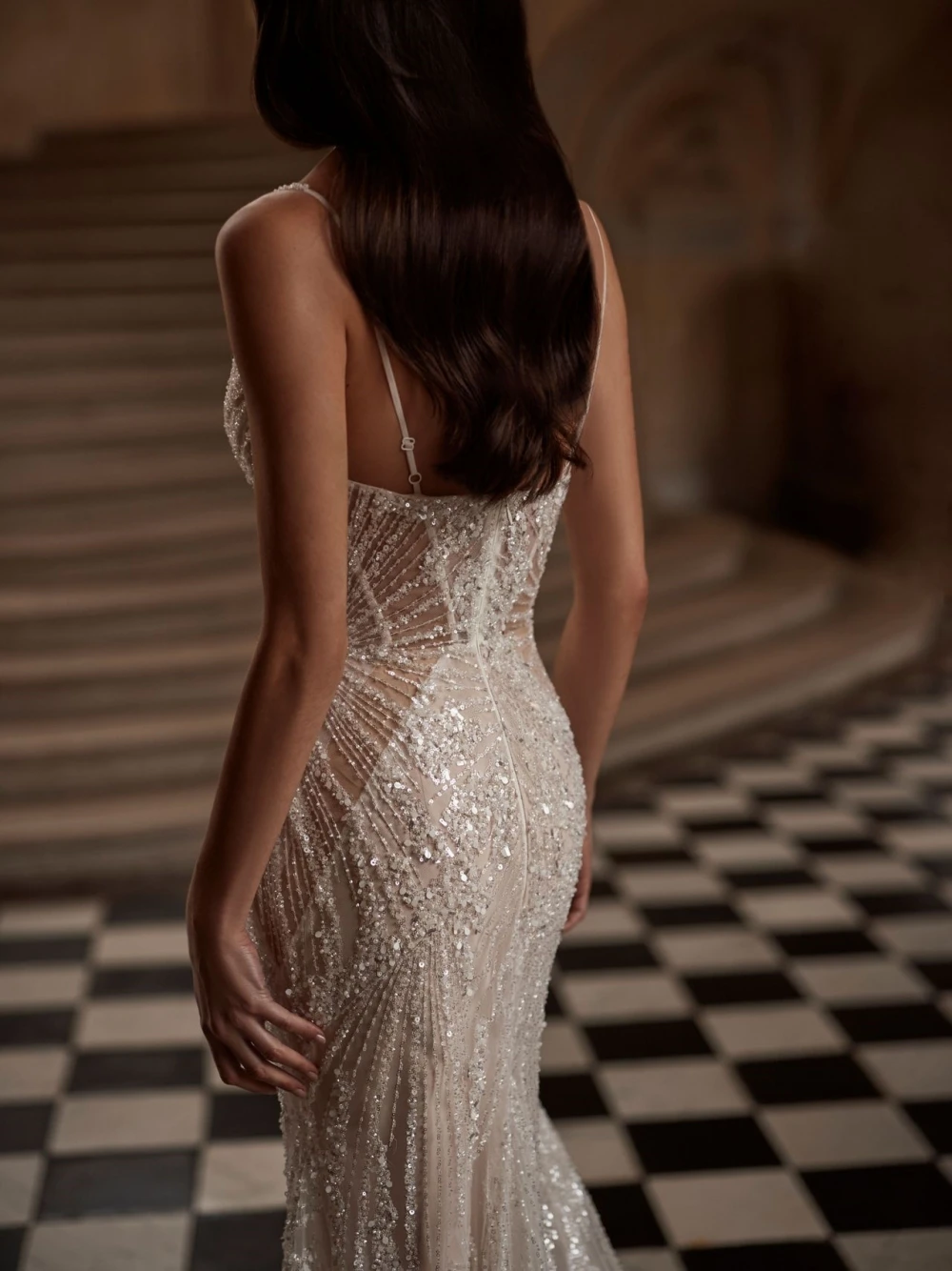 Designer Mermaid Wedding Dresses For Women Spaghetti Strap Sleevess Gown Sequins Ruffles Detachable Train Customized Dress Party