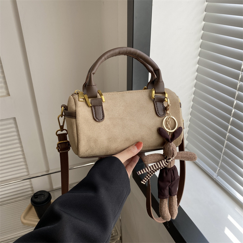 free shipping designer bags for womens Tote bag black kahki brown Matte texture handbag Fashionable and versatile With pendant